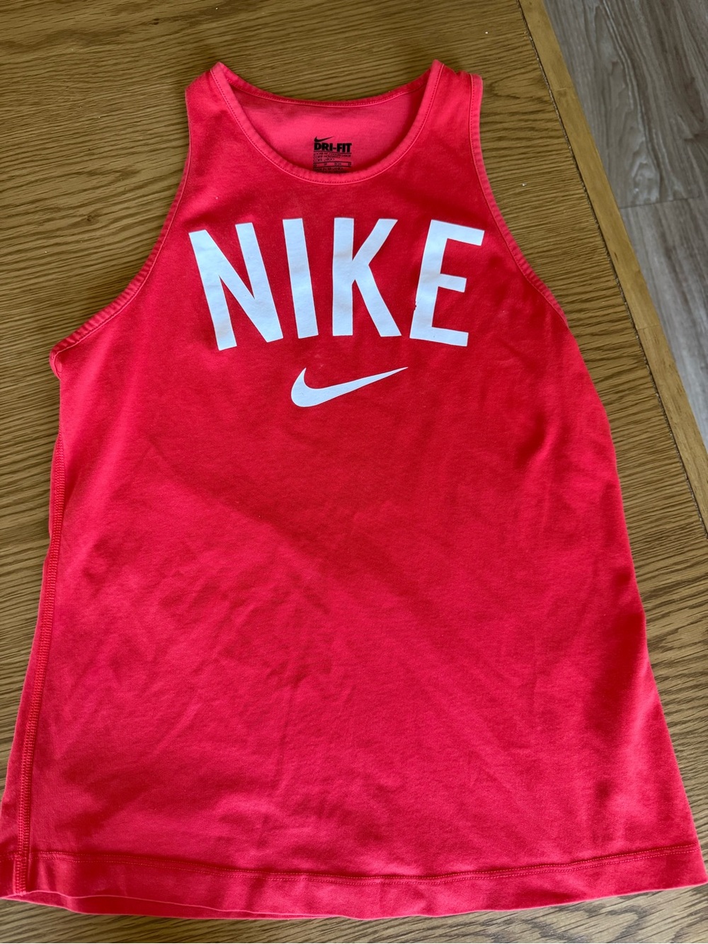 Nike Tank Top Women XS Red Dri-FIT Loose Fit Sleeveless Graphic Swoosh Logo